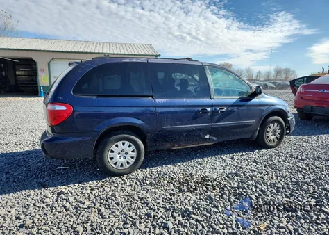 2006 Chrysler Town & Country Lx from USA, damaged, VIN 2A4GP44R36R794737